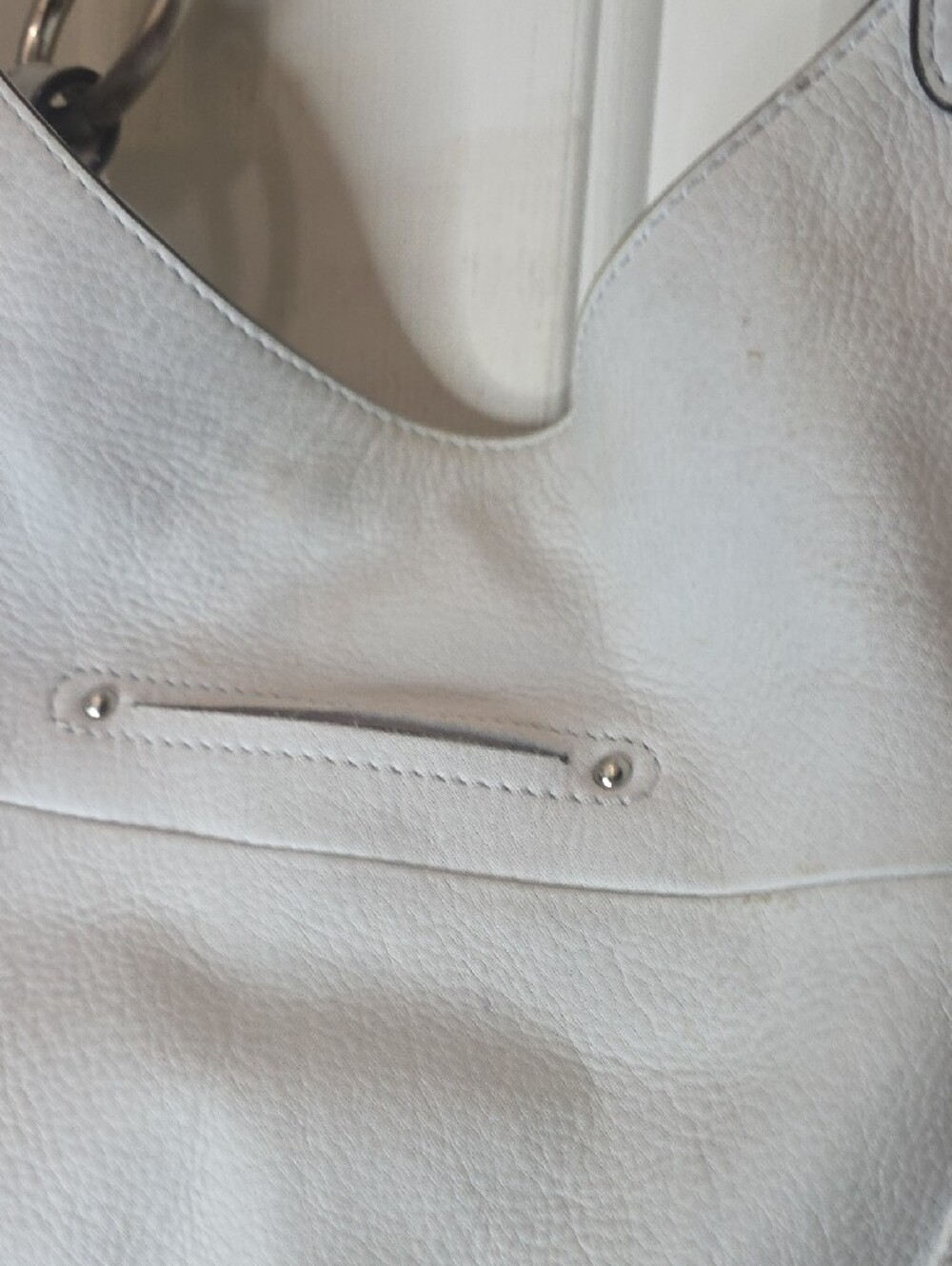 b. makowsky White Leather Shoulder Bag with Braided Handle - Picture 9 of 10